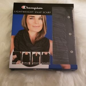 Champion lightweight scarf